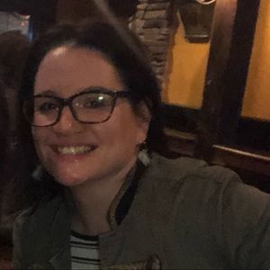 Meet your Posher, Deanna